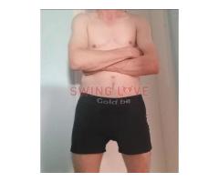 Homem em busca de casais e solteira - 2